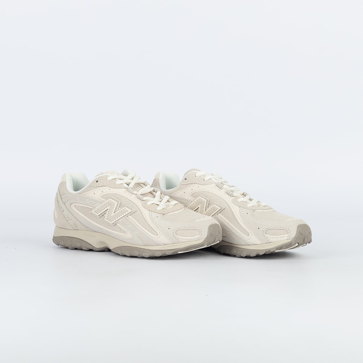 Tênis New Balance 204L Bege U204LMMC