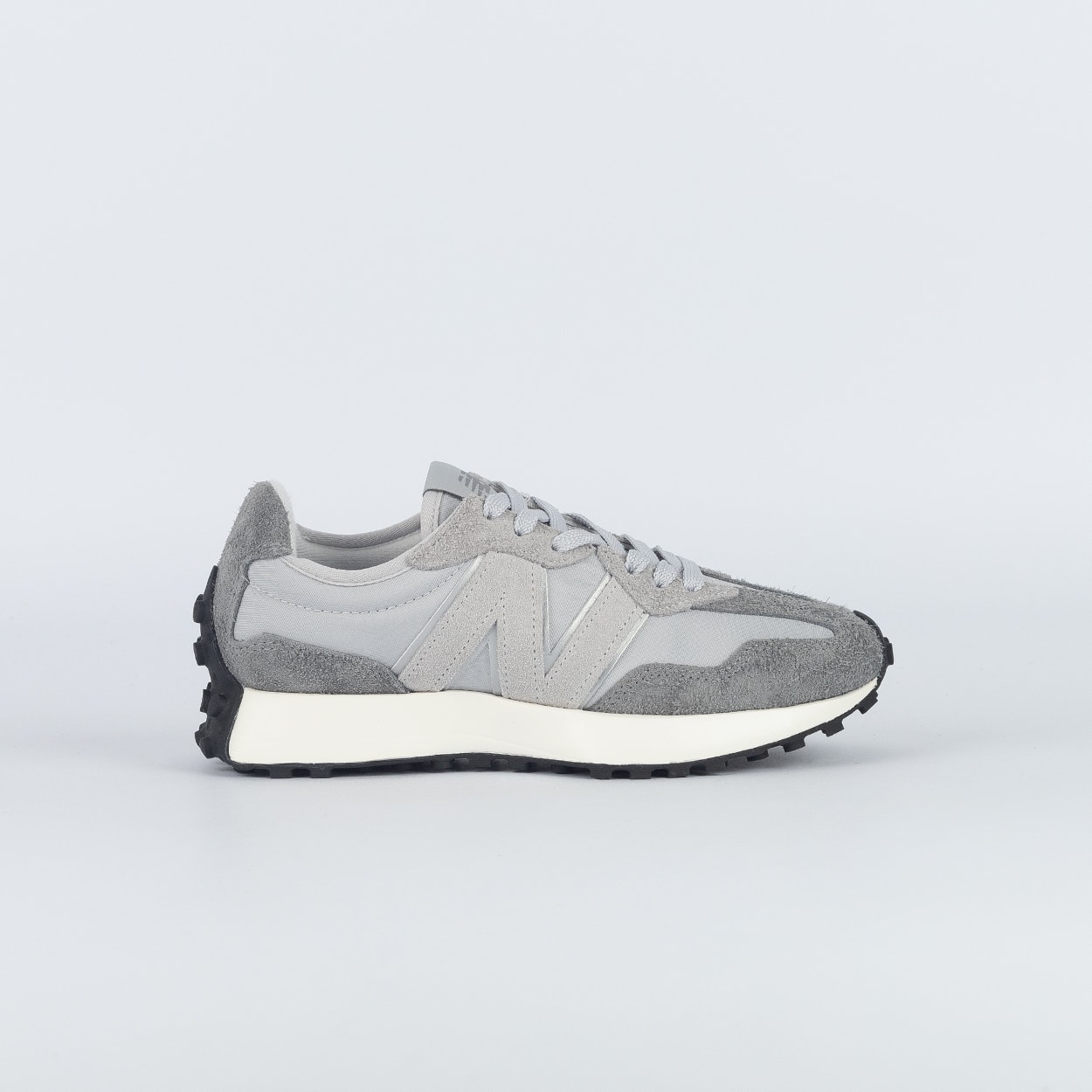 Tênis New Balance 327 V1 Prata WS327DAD