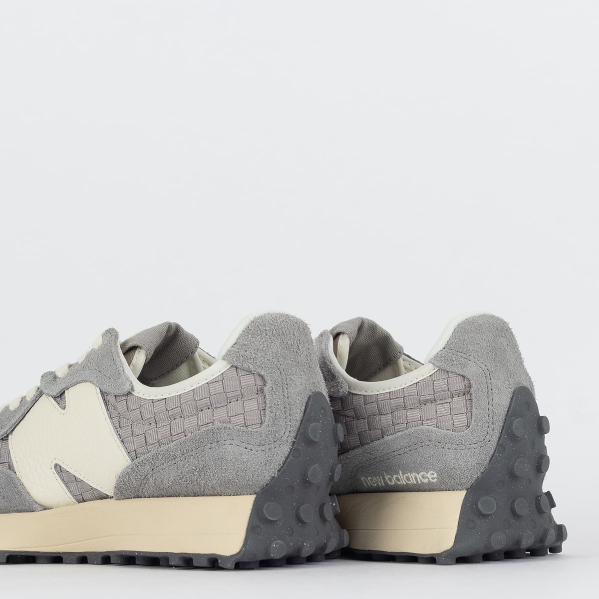 New Balance 327 Preto E Verde Tênis New Balance 327 Warped