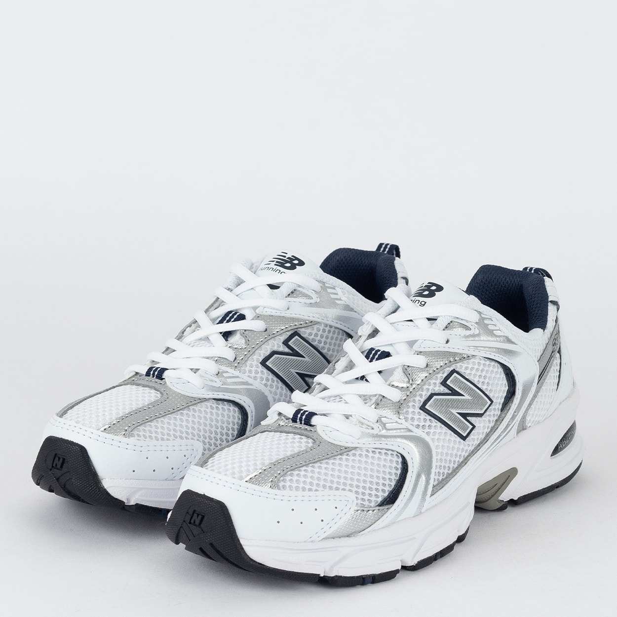 Tênis New Balance 530 Branco Prata Marinho MR530SG