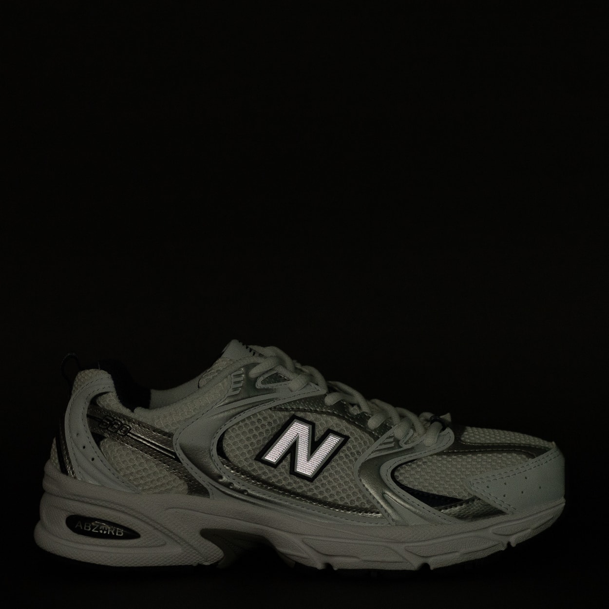 Tênis New Balance 530 Branco Prata Marinho MR530SG