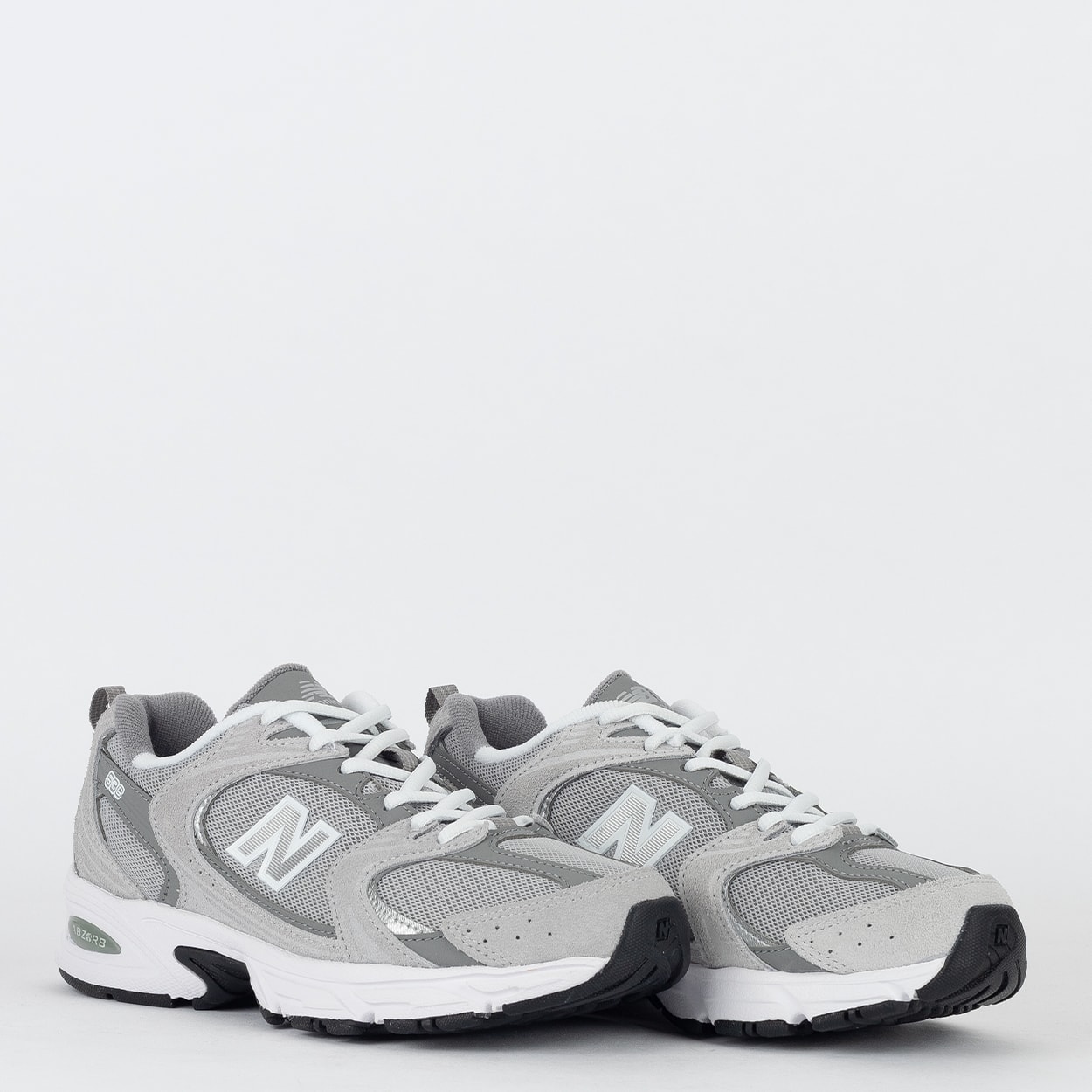 Tênis New Balance 530 Cinza Claro MR530CK