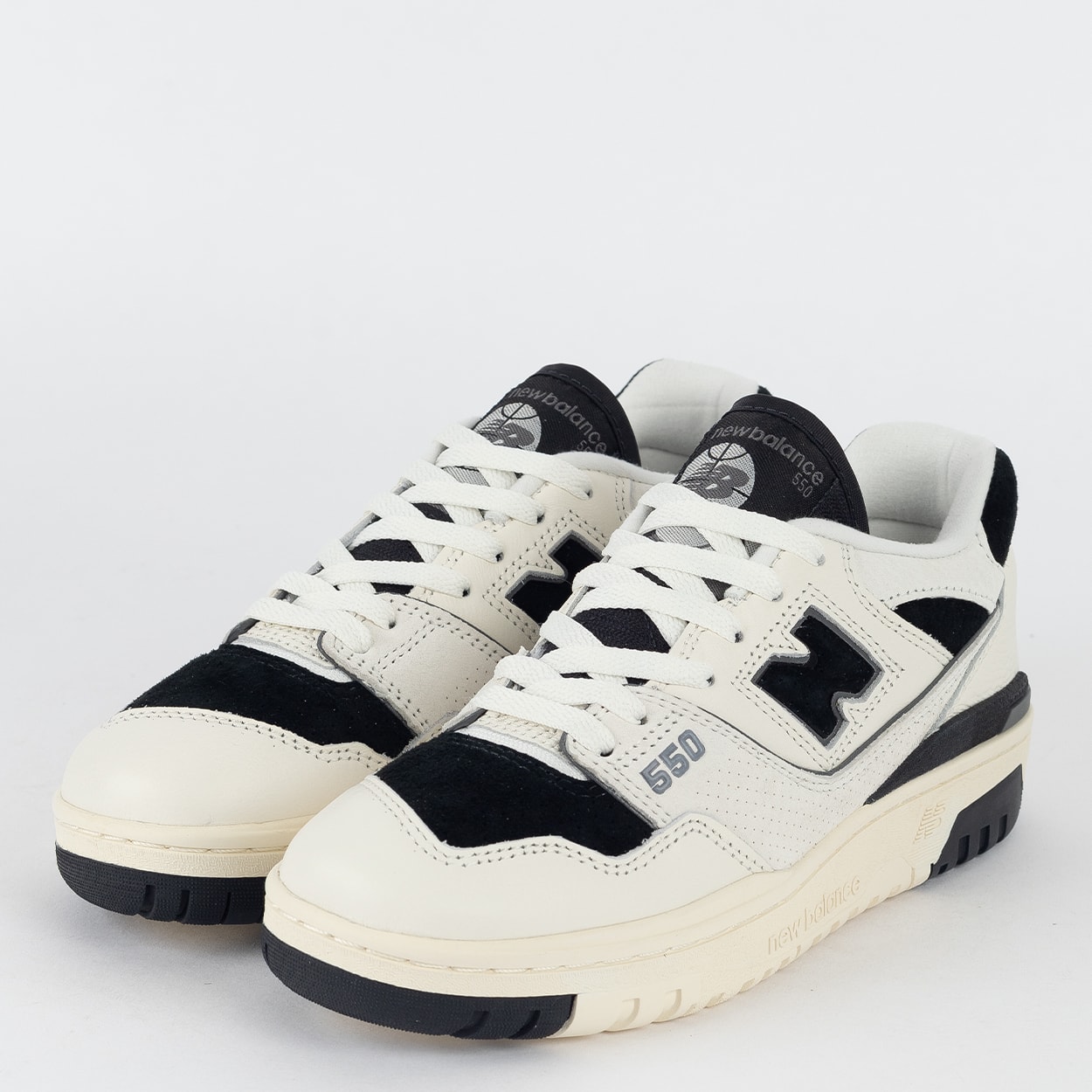 Tênis New Balance 550 Bege Claro Branco Preto BB550LEG