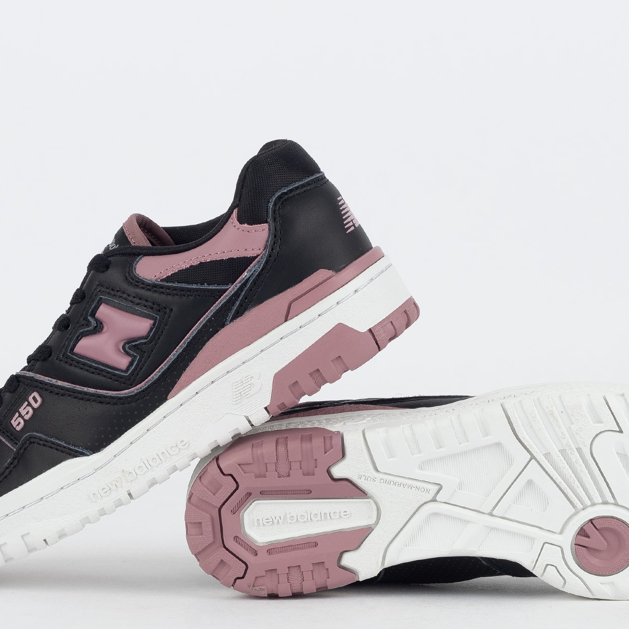 Tênis New Balance 550 Black Rosewood BBW550AH