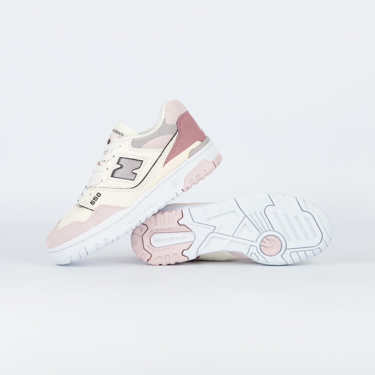 Tênis New Balance 550 Branco Rosa Claro W5501B4