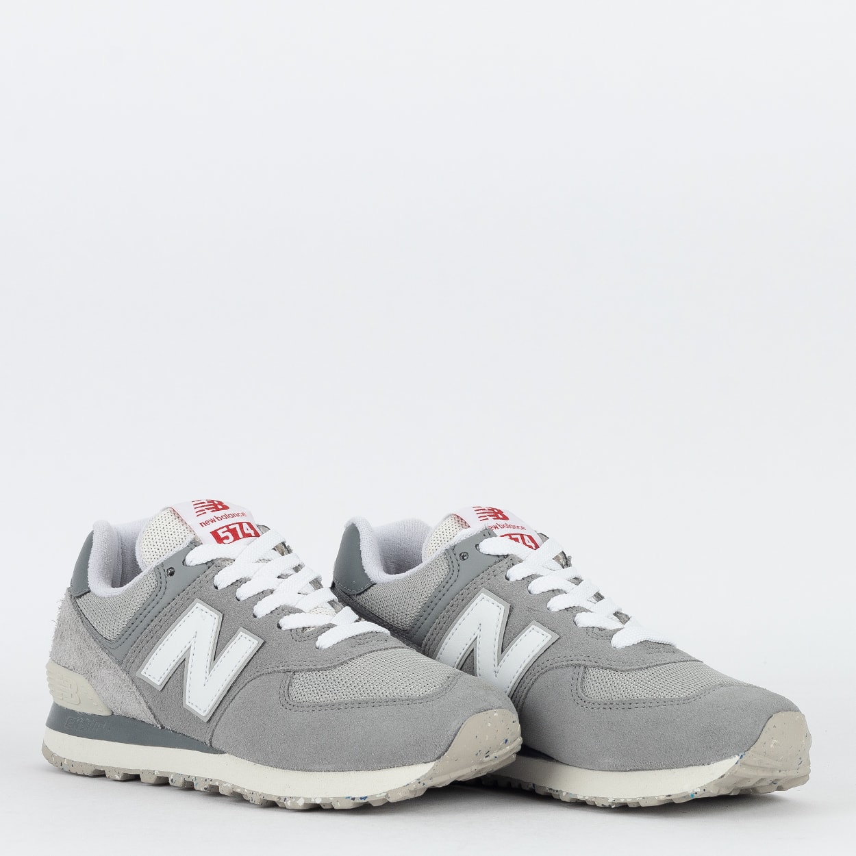 Tênis New Balance 574 V2 Cinza U574TM2