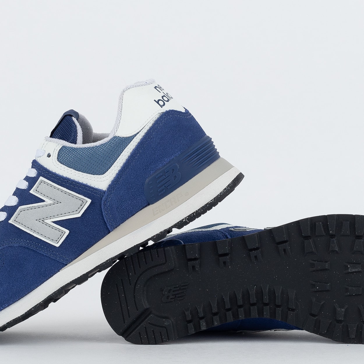 Tênis New Balance 574 V2 Inkwell U574RO2