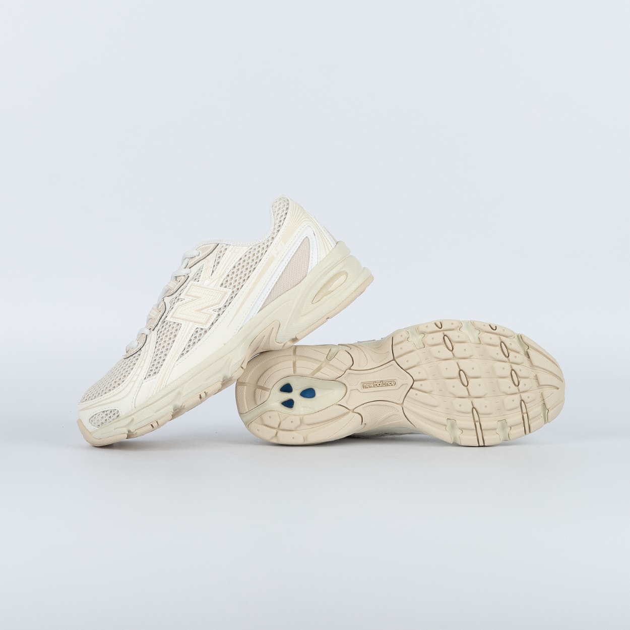 Tênis New Balance 740 Bege U740KP2