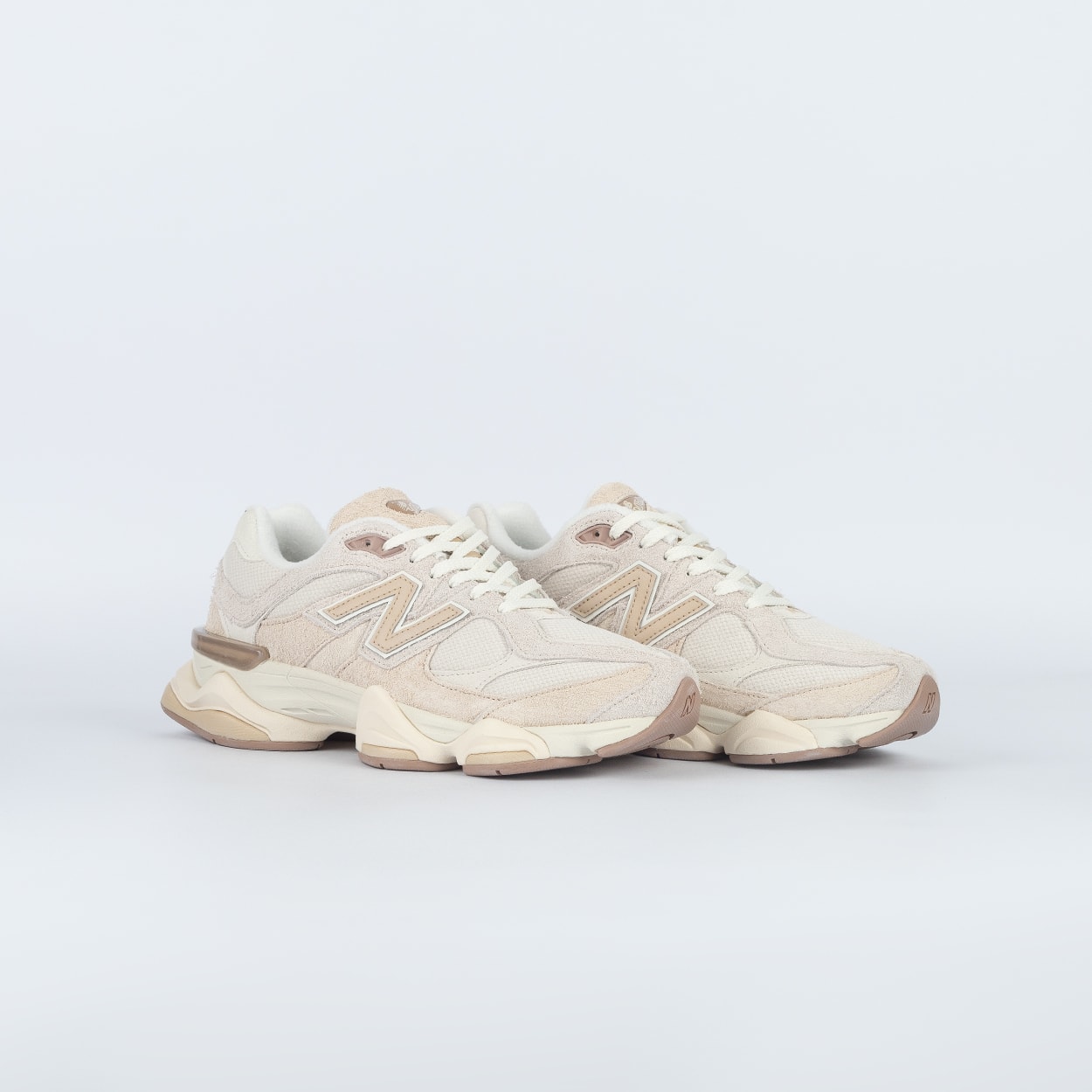 Tênis New Balance 9060 Bege U9060CCB
