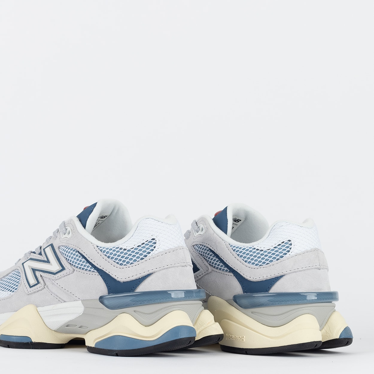 Tênis New Balance 9060 Cinza Azul Escuro U9060PSC