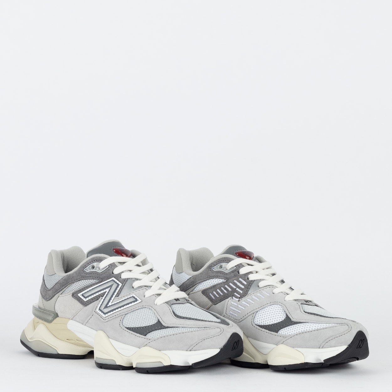 Tênis New Balance 9060 Cinza Branco U9060GRY