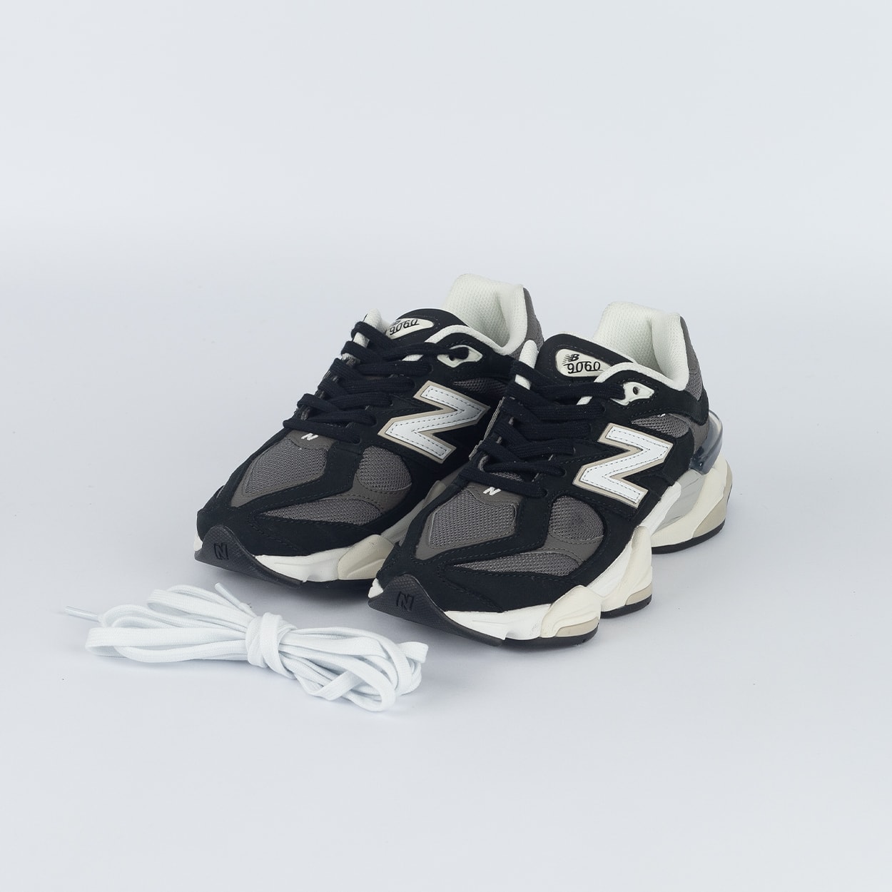 Tênis New Balance 9060 Preto Verde Musgo U9060510
