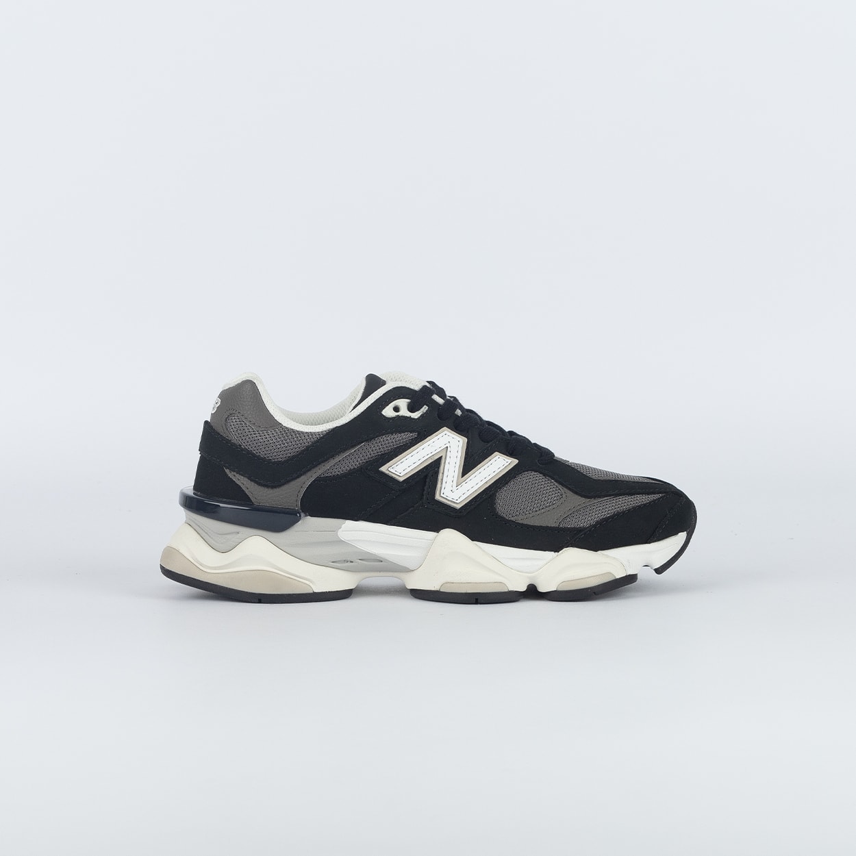 Tênis New Balance 9060 Preto Verde Musgo U9060510