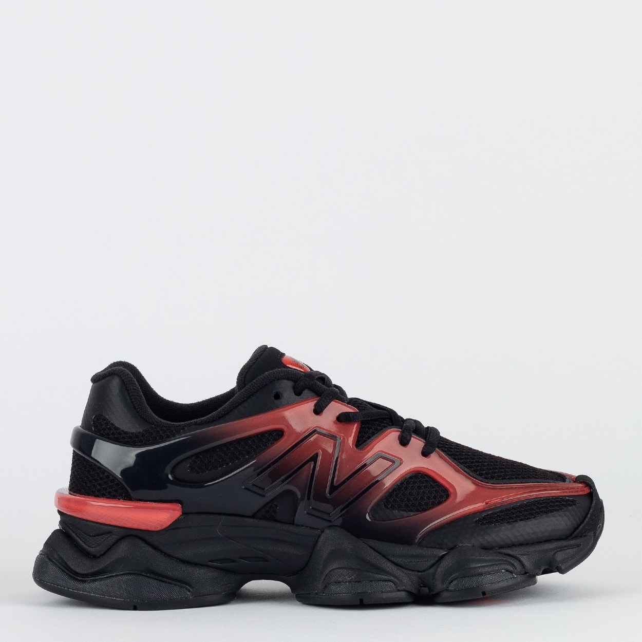 Tênis New Balance 9060 Preto Vermelho U9060IDZ