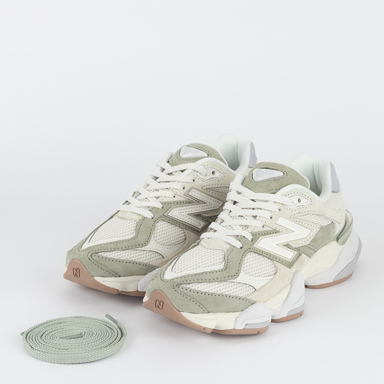 Tênis New Balance 9060 Verde Musgo Claro U9060AUC