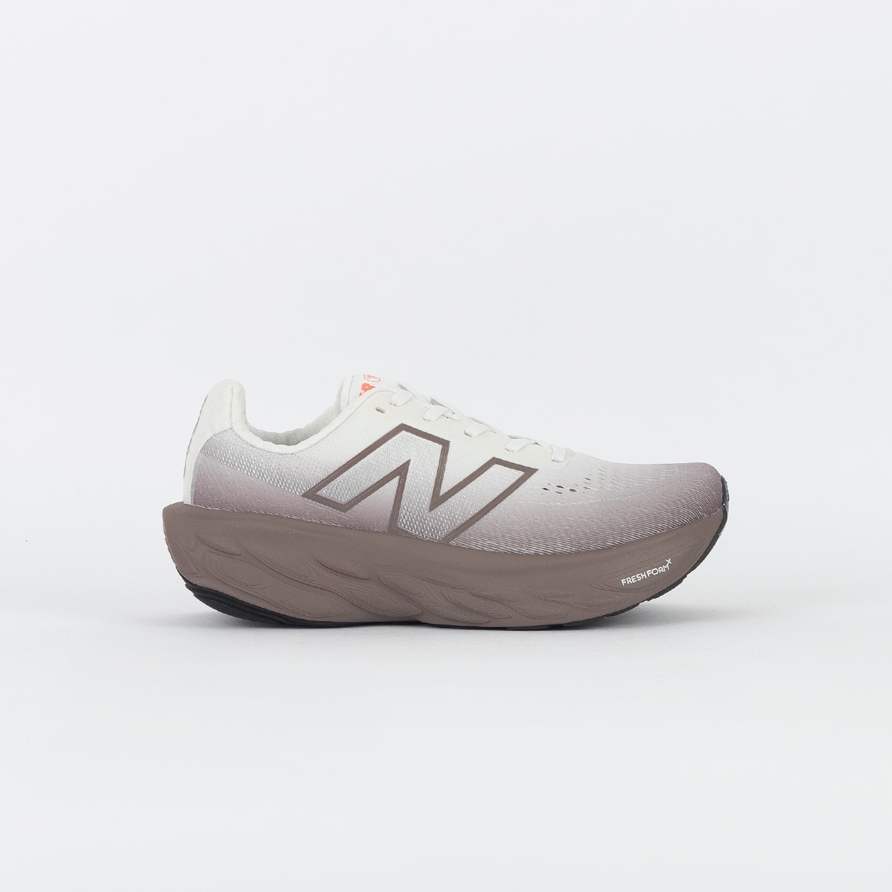 Tênis New Balance Fresh Foam X 1080 V14 Marrom W108014E