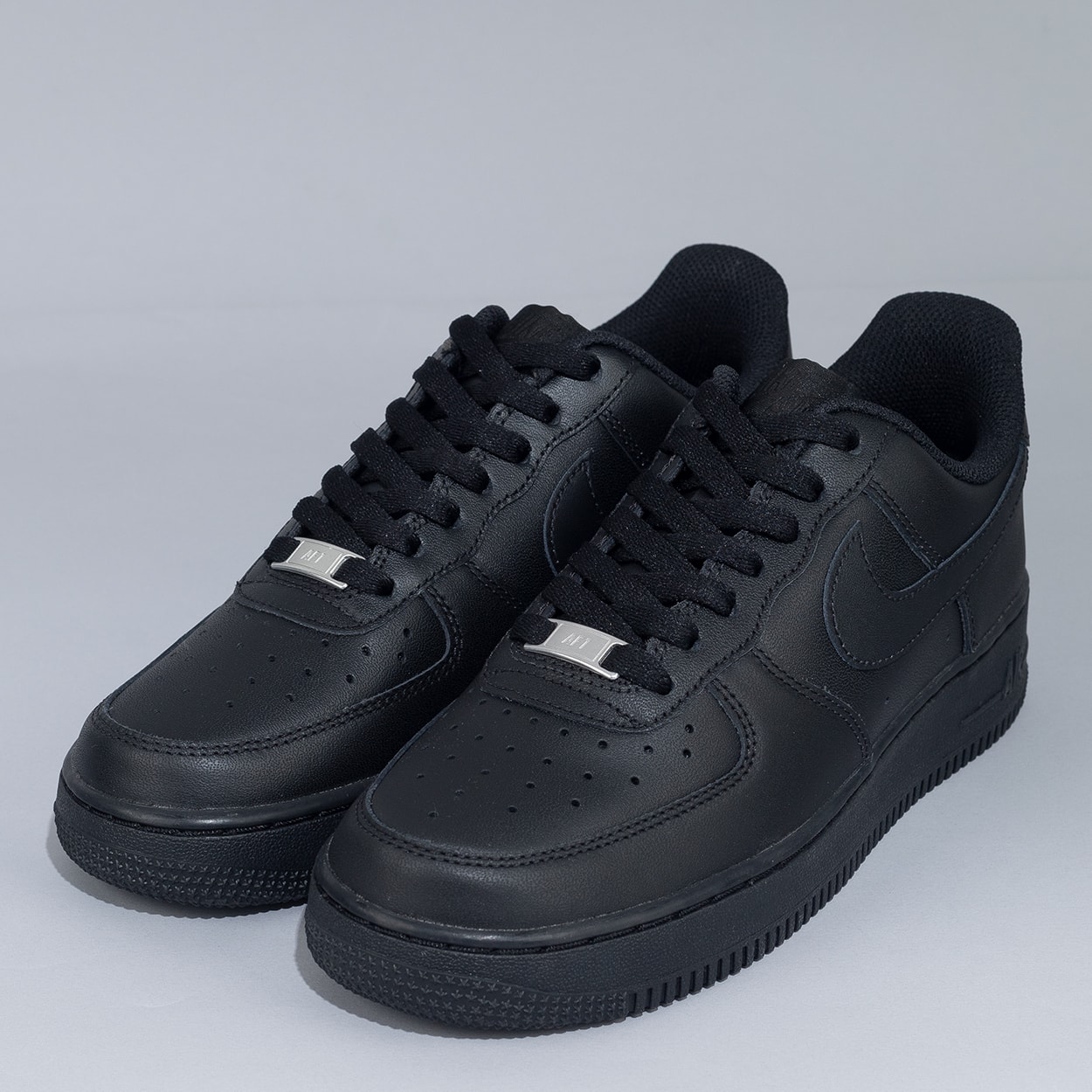 Air force one sales nike black