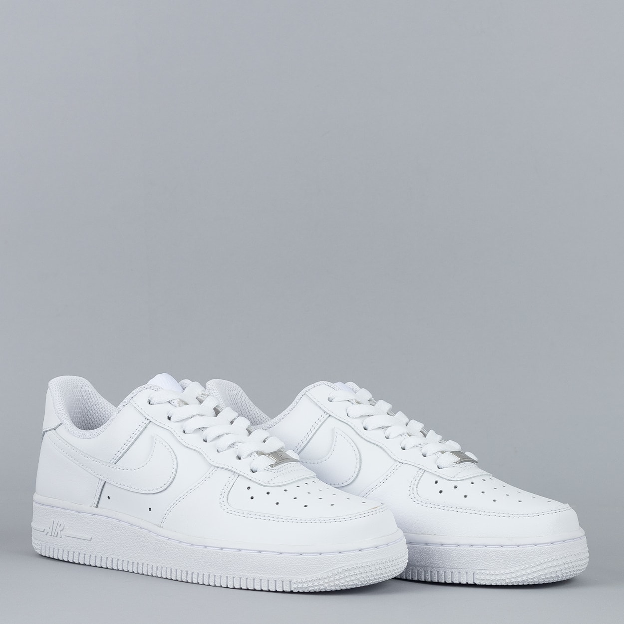 white nike air force 1 youth