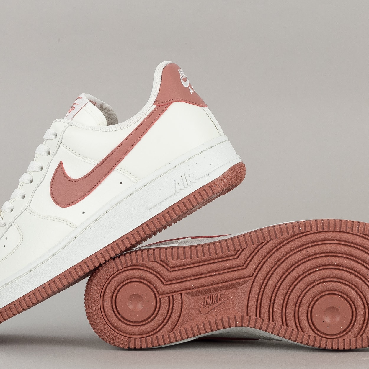 nike air force 1 07 essential white rust pink