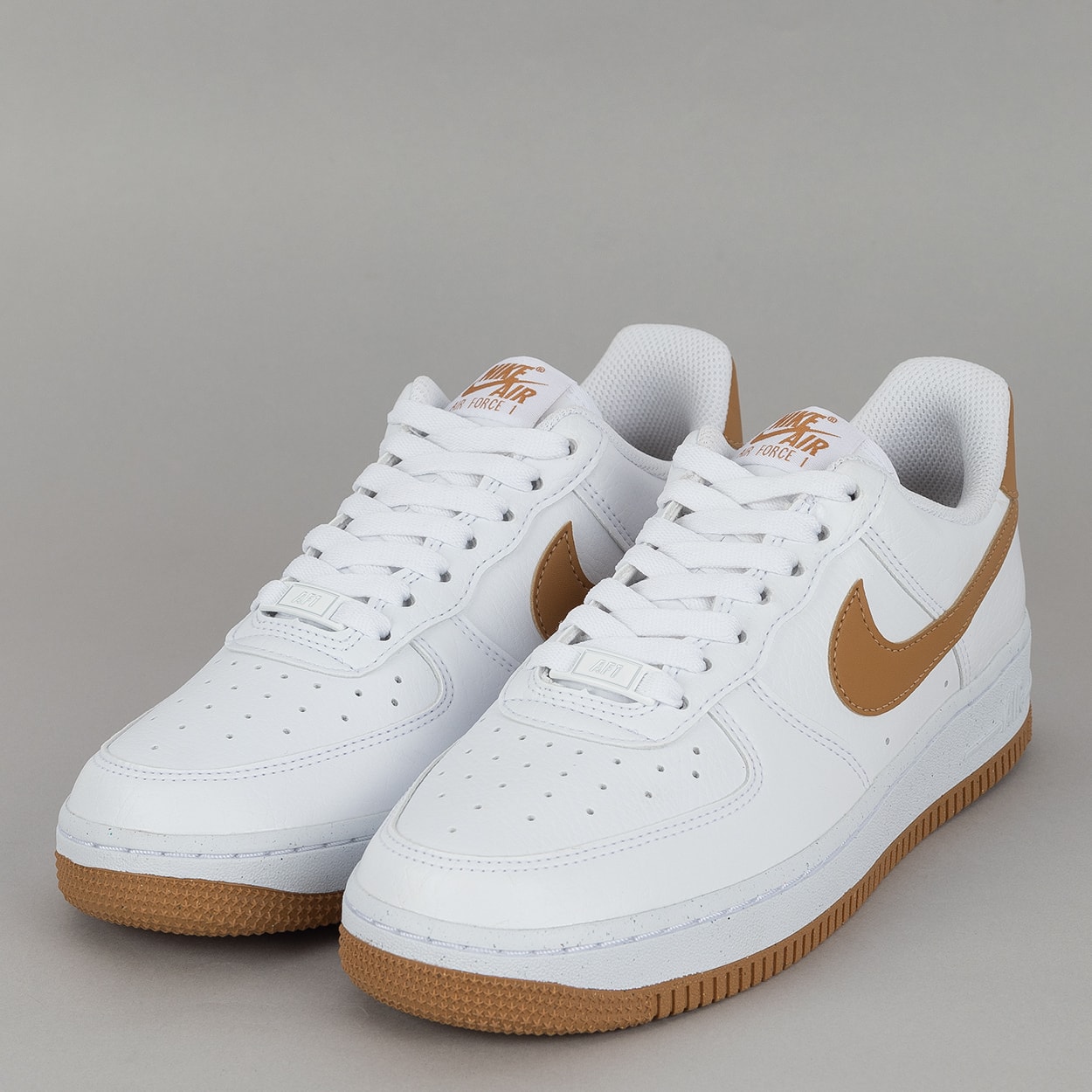Tênis Nike Air Force 1 07 Next Nature White Flax DC9486-103