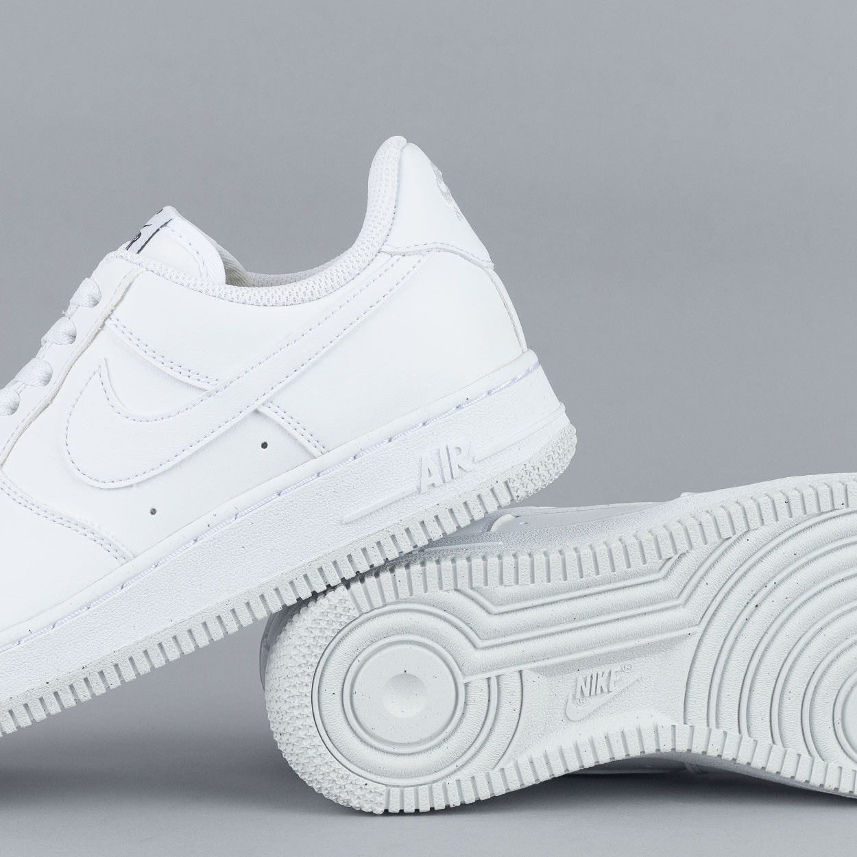 Nike air force 1 deals women black and white