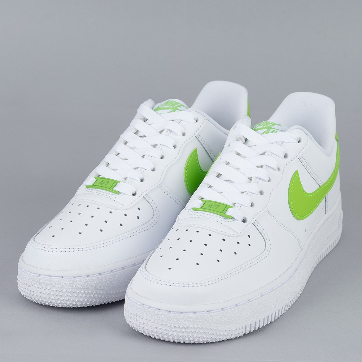 Tênis Nike Air Force 1 07 White Green DD8959-112
