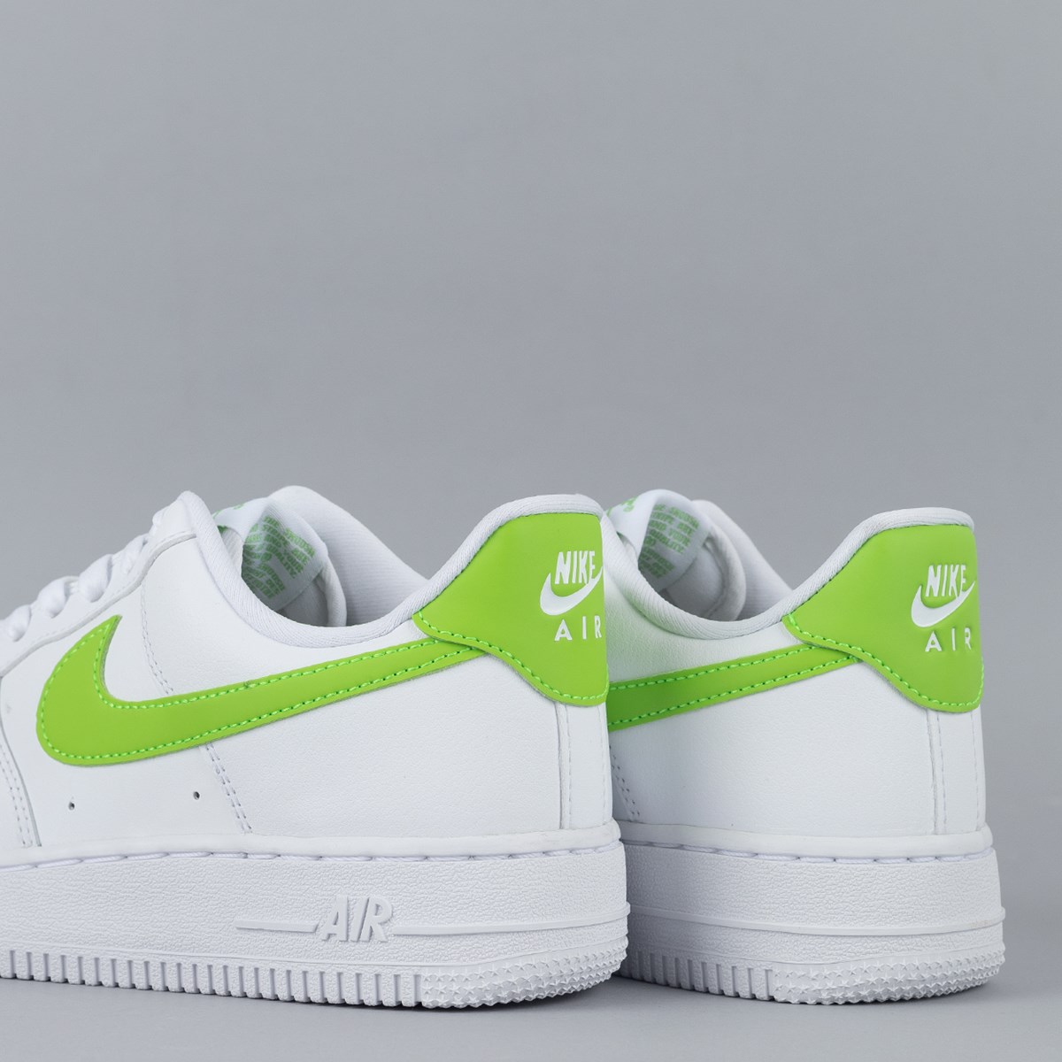 Nike Air Force Essential - Branco c/Verde - Feminino