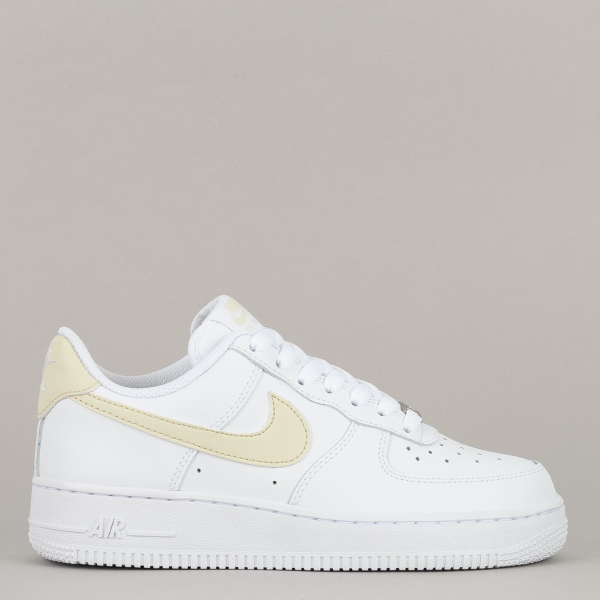 Tênis Nike Air Force 07 White Khaki FJ4146-111