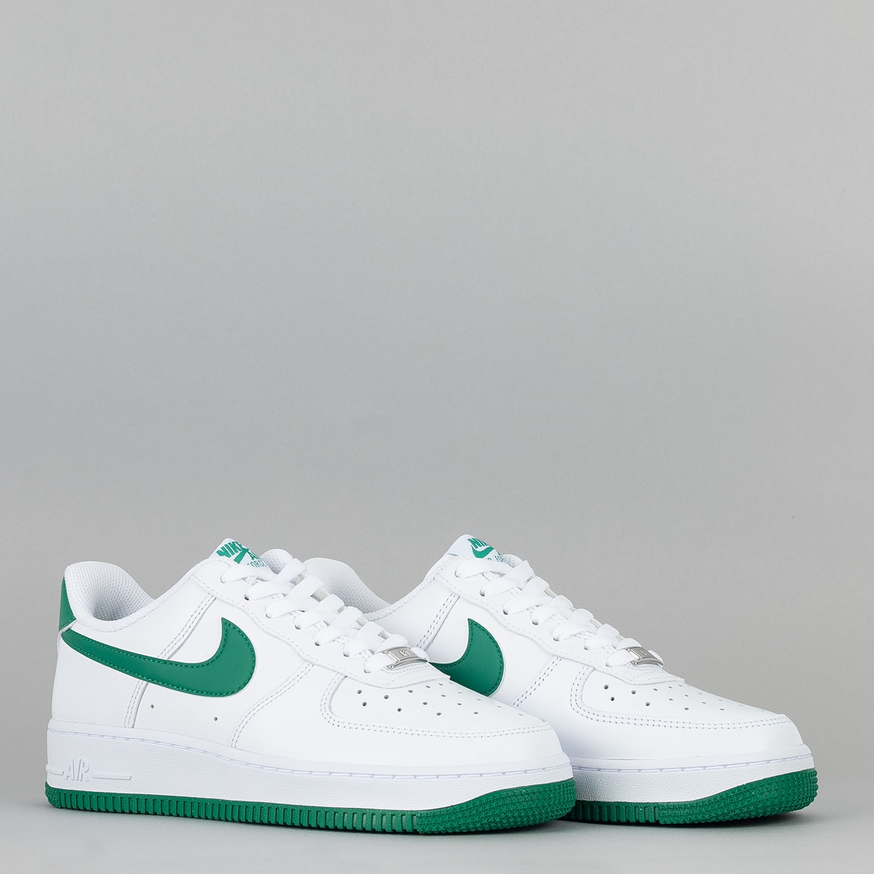 Tênis Nike Air Force 1 07 White Malachite FJ4146-102