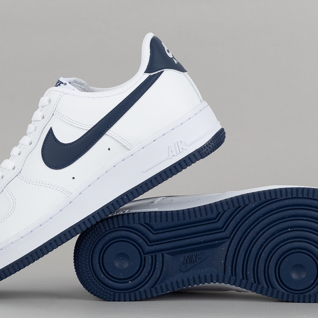Tênis Nike Air Force 1 07 White Midnight FJ4146-104