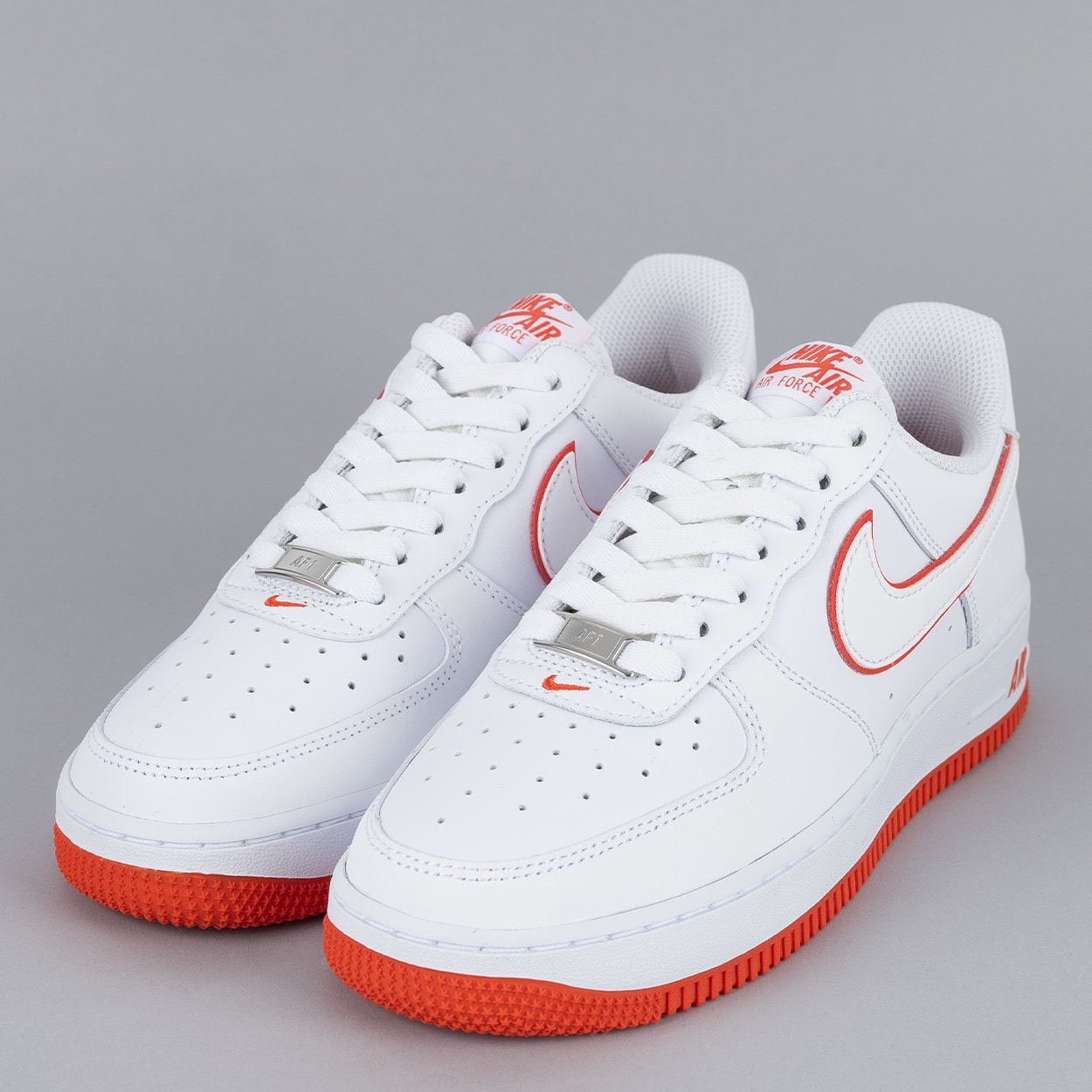 Nike air force deals 1 07 logo