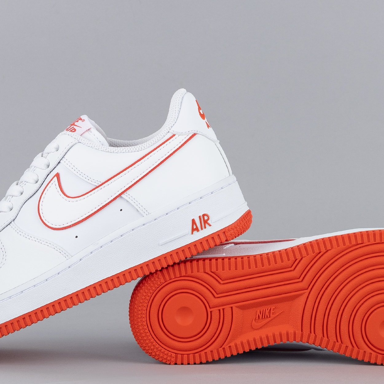 Nikelab air force store 1 low white