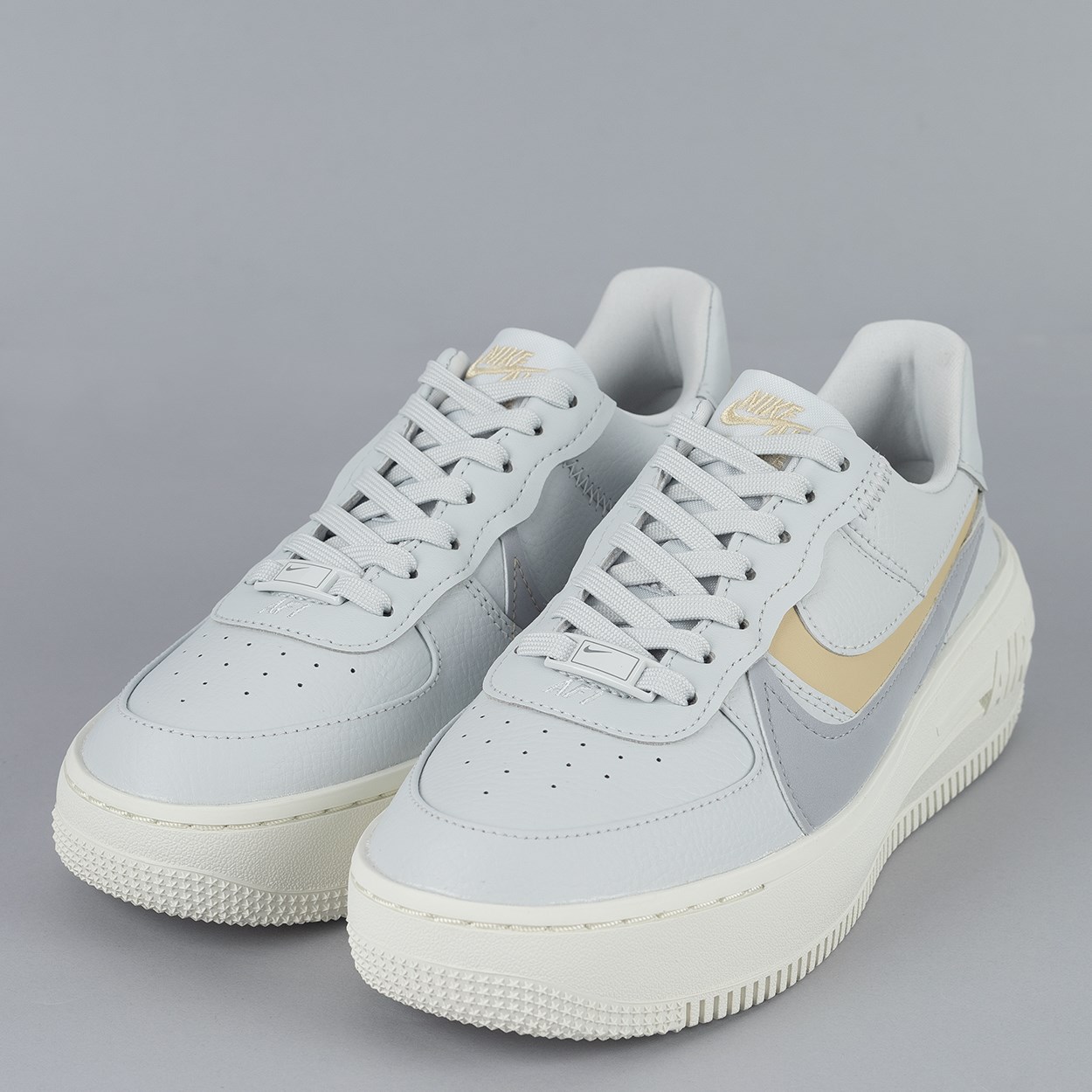 nike air force 1 photon