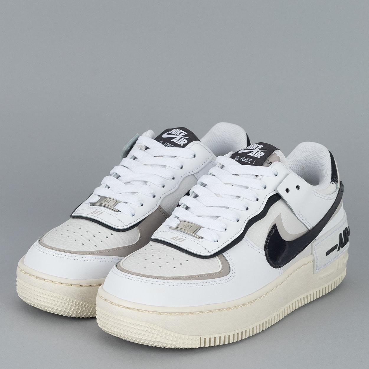 新品 Nike ナイキ Air Force 1 DZ1847-110 23.0 Amazon | [ナイキ] スニーカー AIR FORCE 1 SHADOW エアフォース