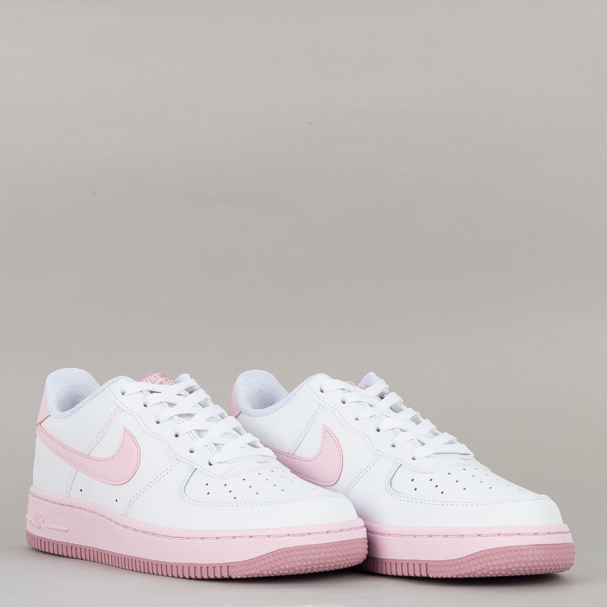 Sale tenis rosa com branco ou cinza com verde Discount