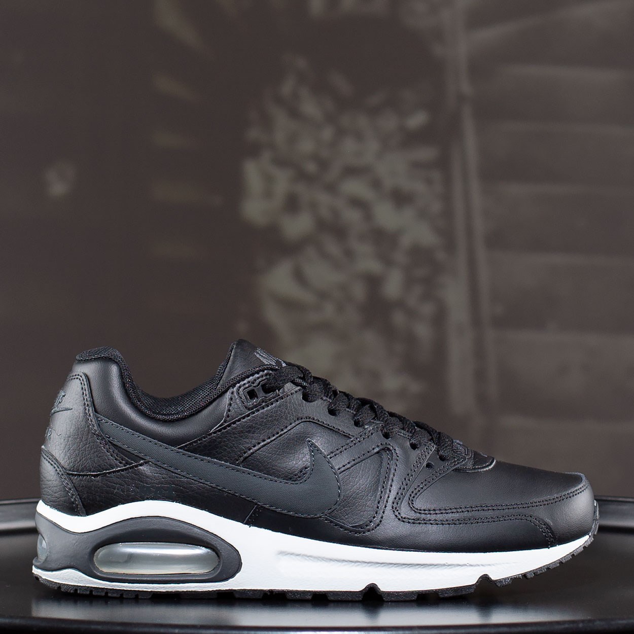 tênis nike air max command leather