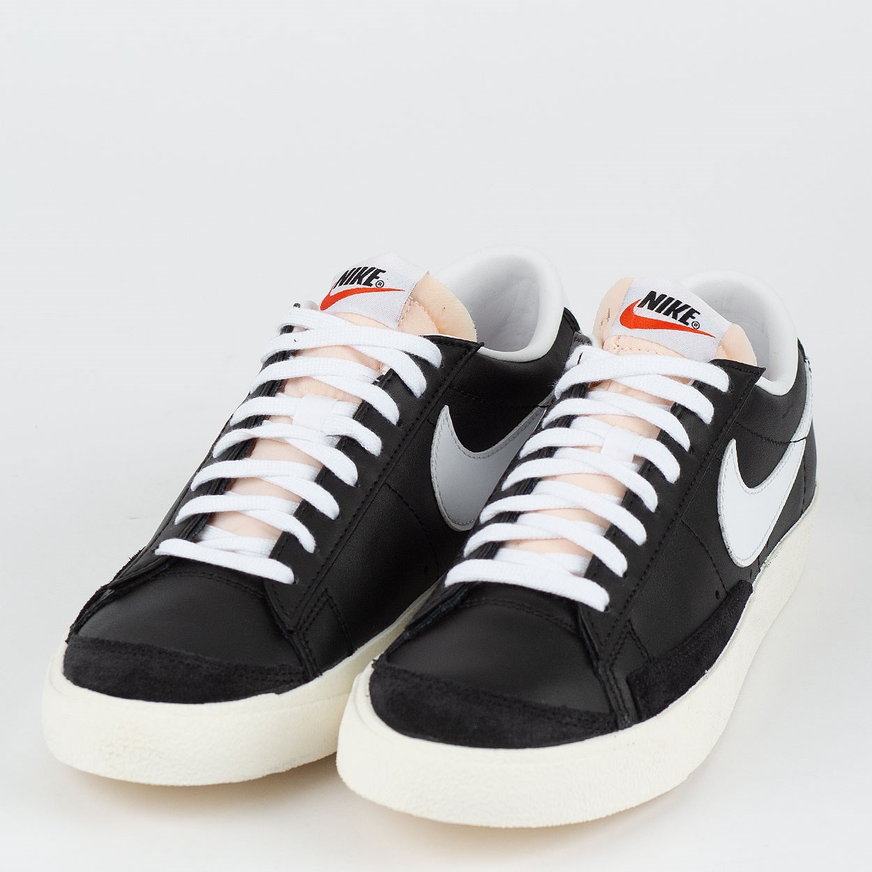 nike blazer low preto