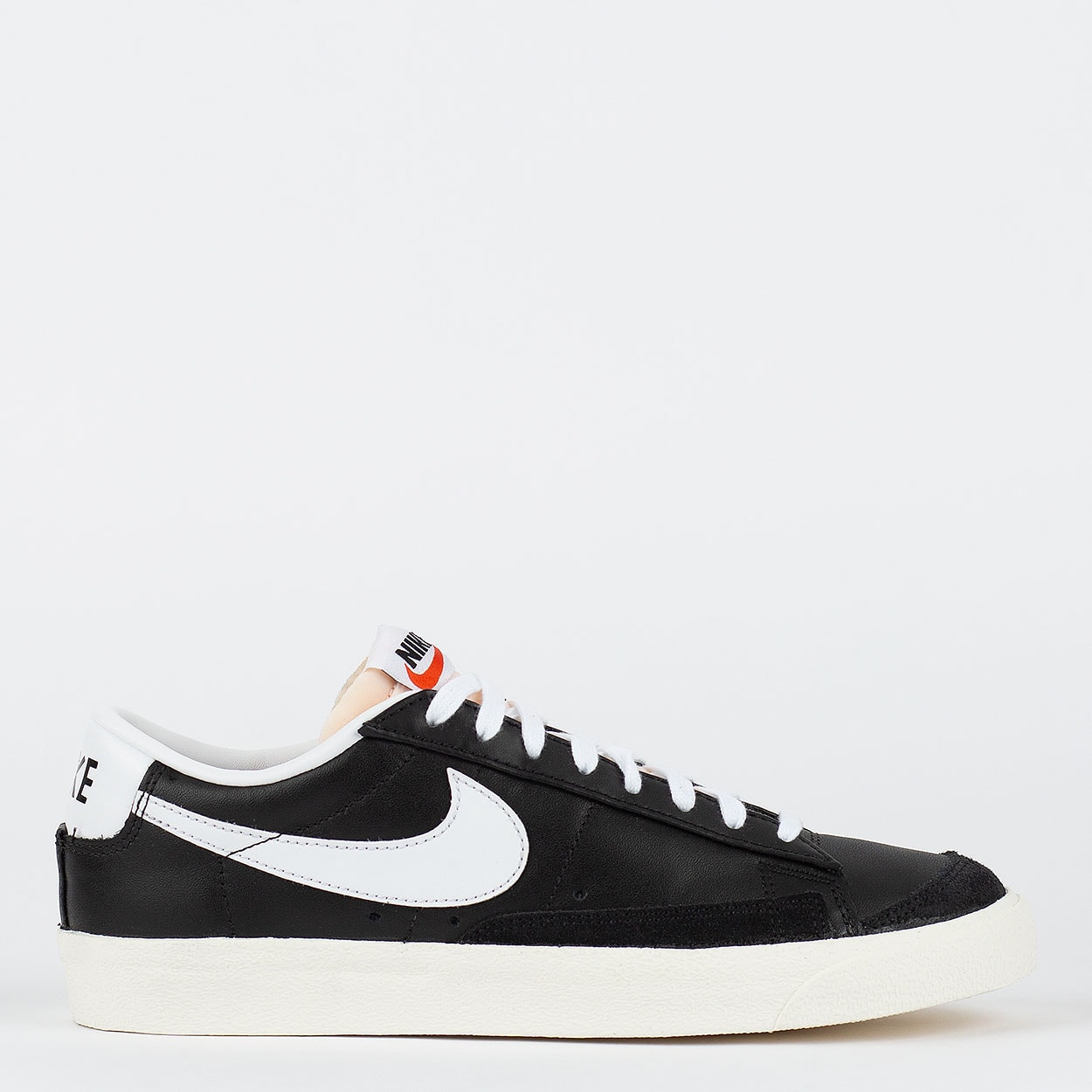 tênis baixo da nike
