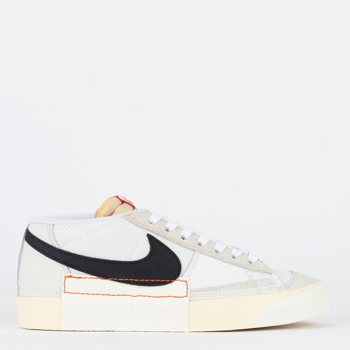 Tênis Nike Blazer Low Pro Club White Black Beach FJ3694-100