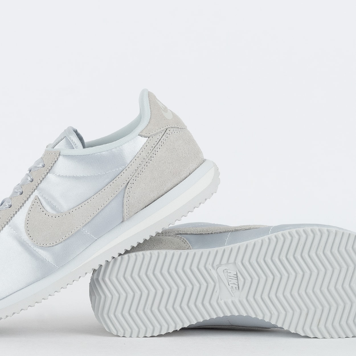 Tenis Nike Cortez Pure Platinum FV5420 001