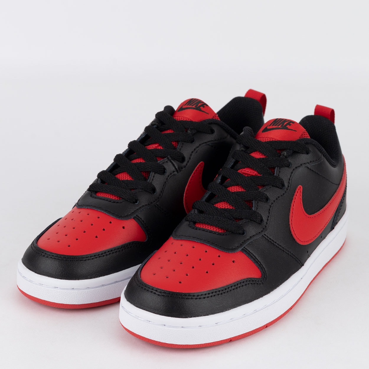 NIKE COURT BOROUGH LOW 2 BRED BLACK/UNIVERSITY RED YOUTH SHOES outlet SIZE 4Y