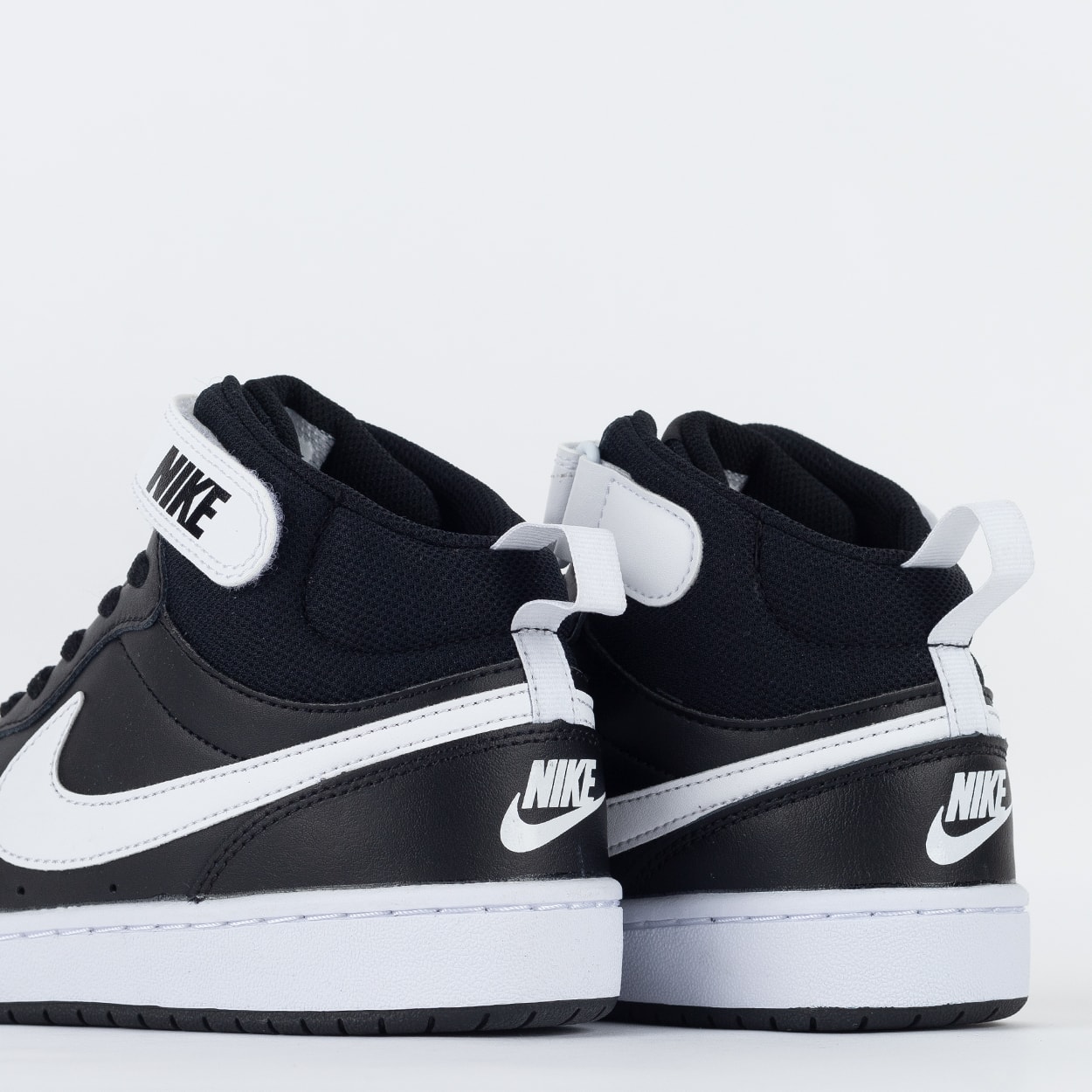 nike court borough mid vermelho