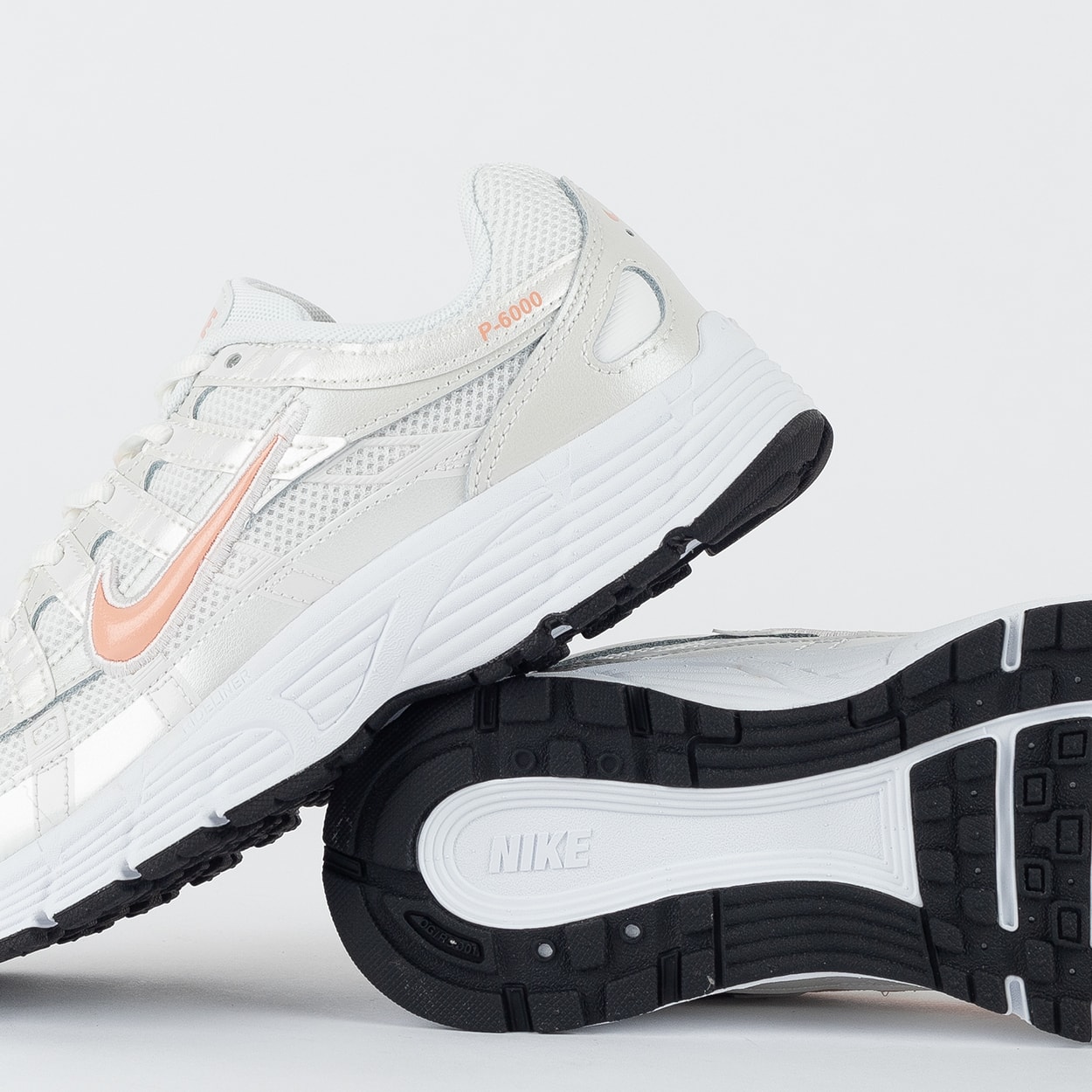 Tênis Nike P-6000 Summit White Apricot HV5064-100