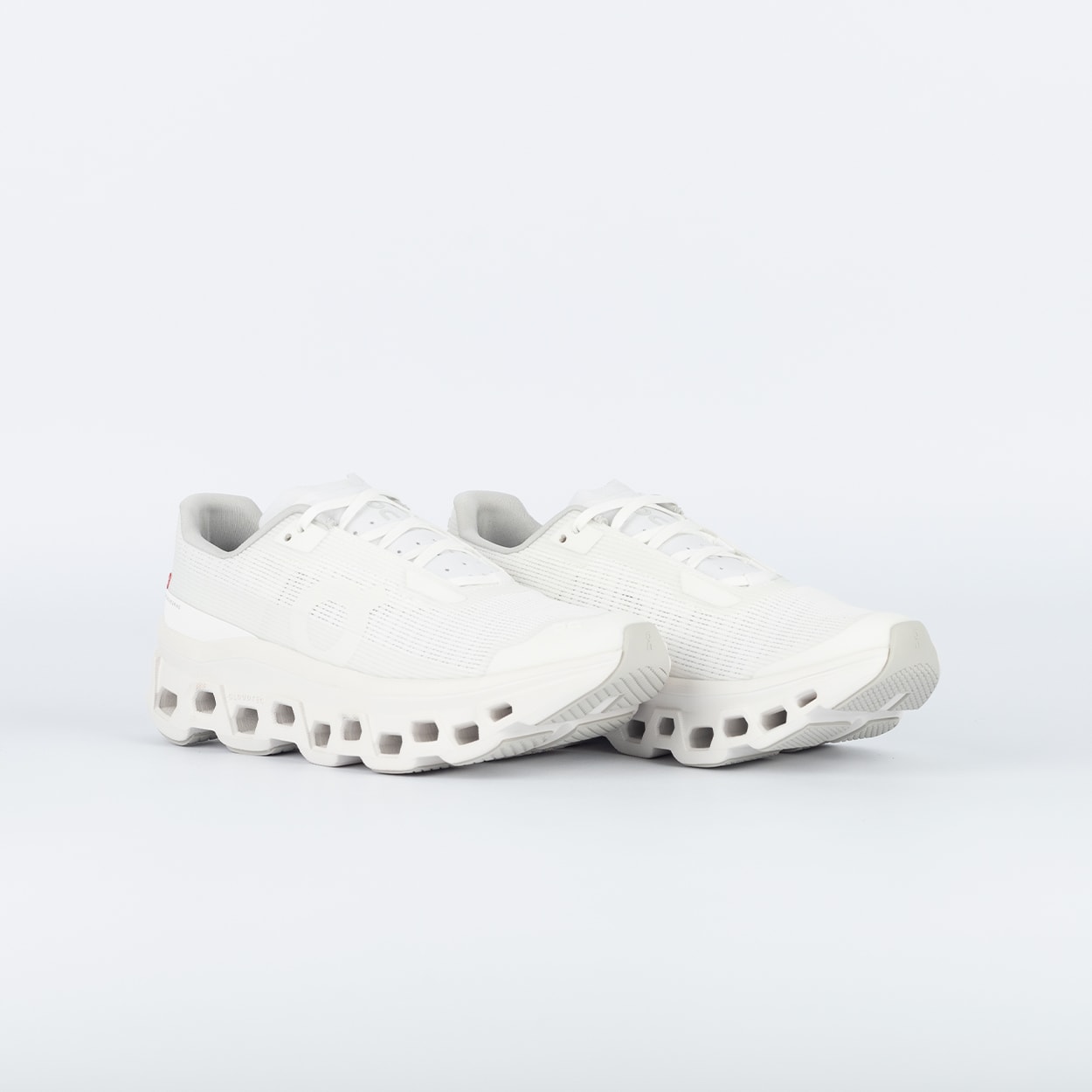 靴 ON Cloudmonster Void White/White Tênis On Cloudmonster Void White White 3WG10811200