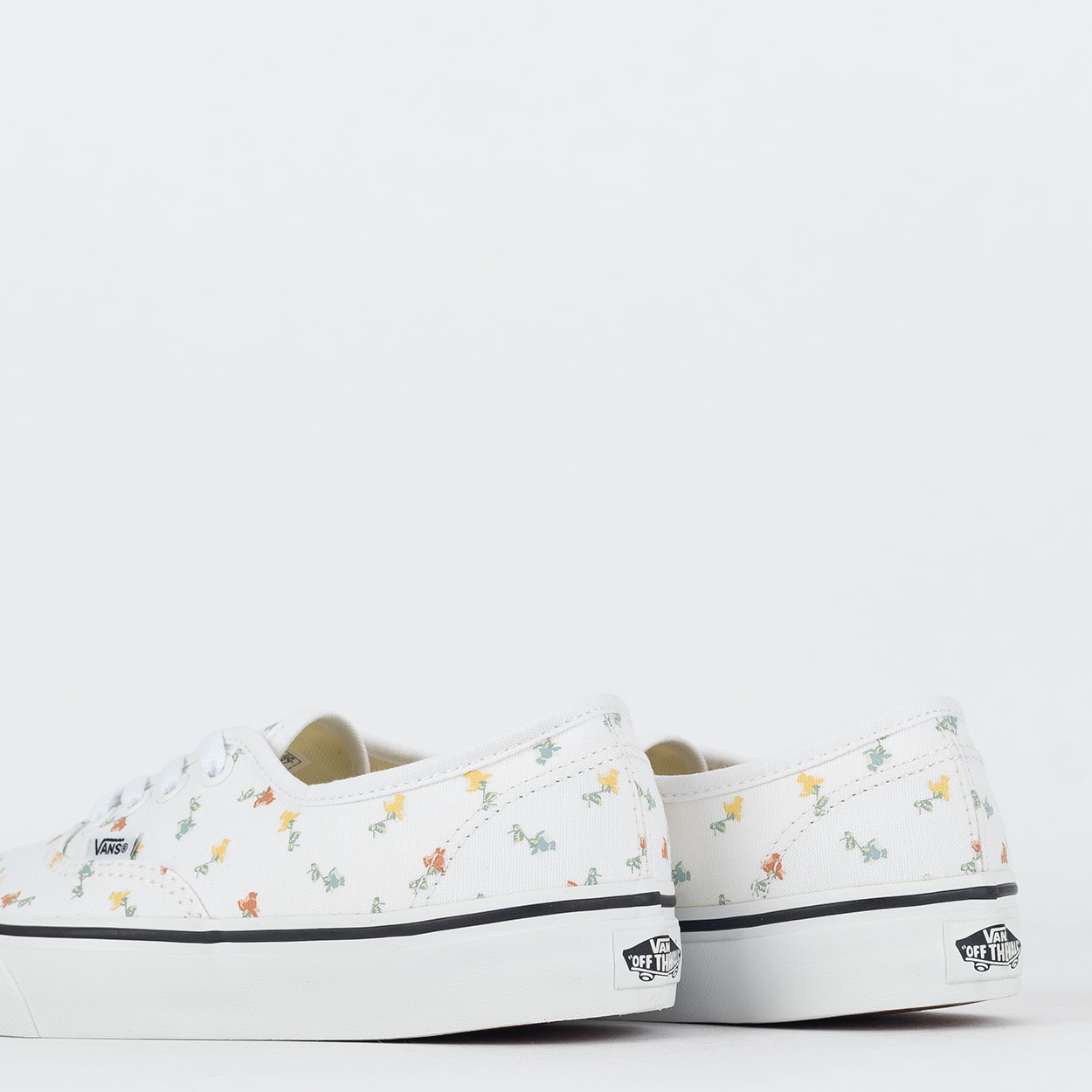 Tênis Vans Authentic Floral VN0A2Z3ZNX0