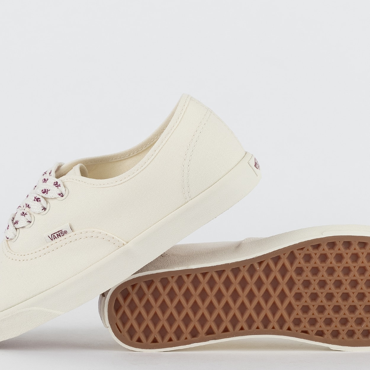 Tênis Vans Authentic Lowpro Floral Laces Egret VN000D04C9F