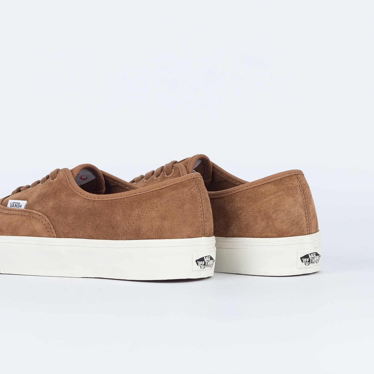 Tênis Vans Authentic Pig Suede Chipmunk VN000D7YGWT