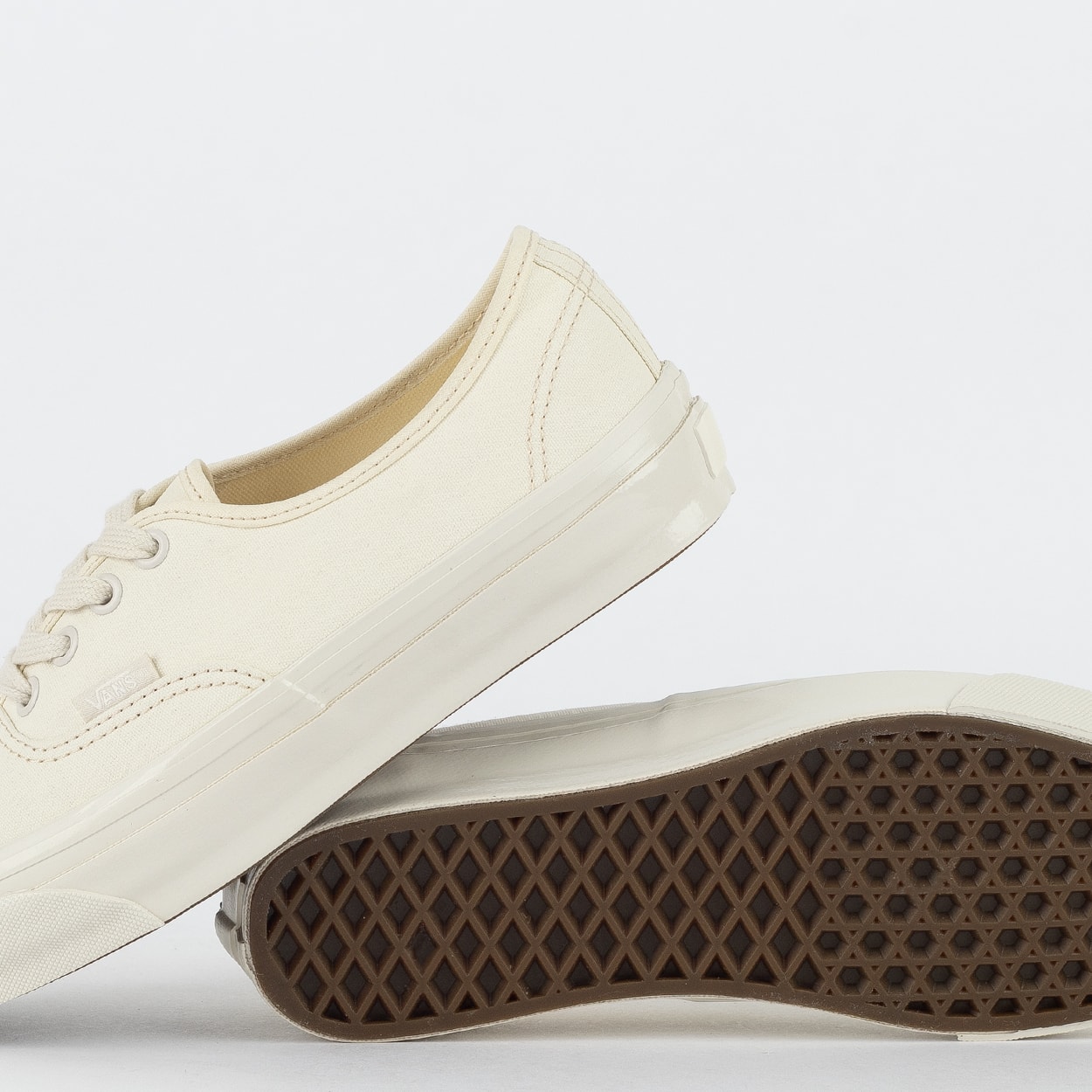 Tênis Vans Authentic Reissue 44 MTE Washed Canvas Vintage White