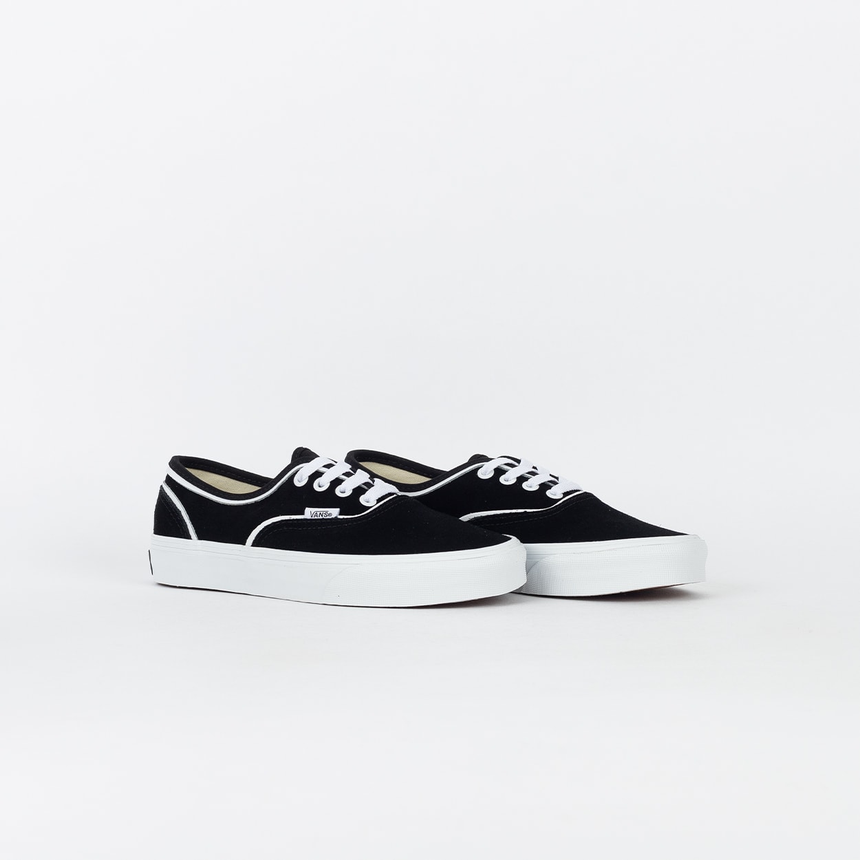 Tênis Vans Authentic Silver Black White VN000D6DBA2