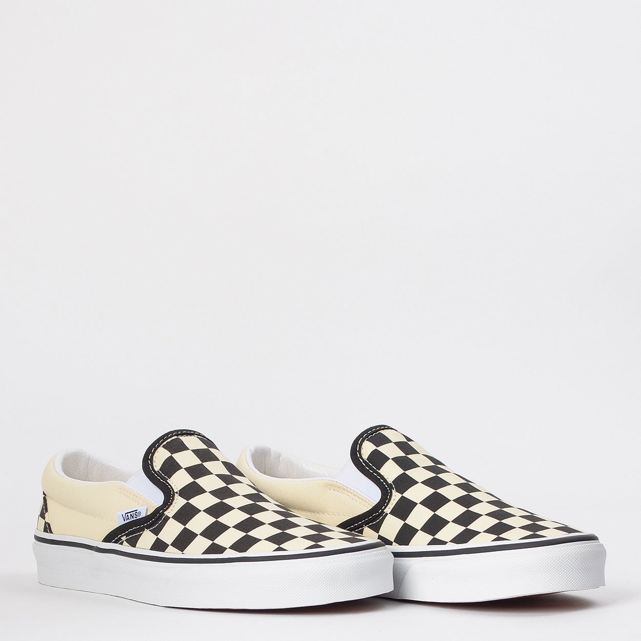 black and white vans checkered shoes